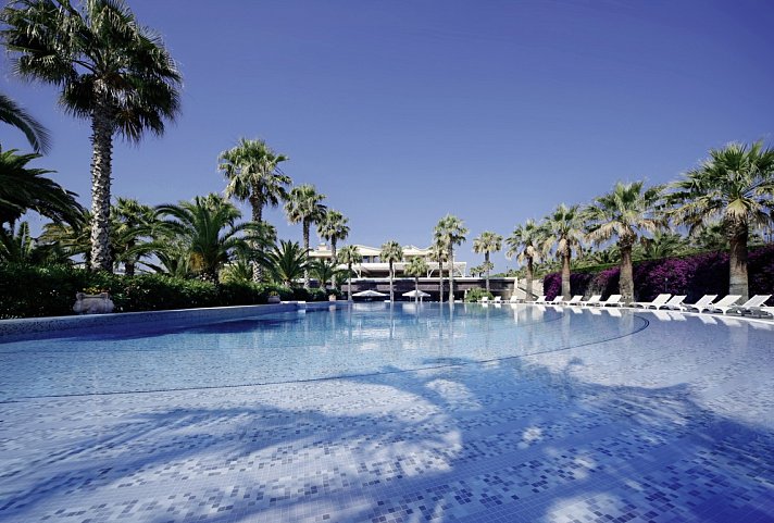 Savoy Hotel & Spa