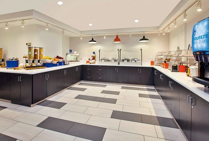 Holiday Inn Express Philadelphia-Midtown