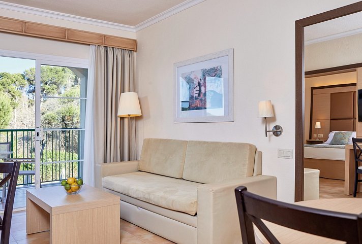 Zafiro Cala Mesquida - Wohnbeispiel Suite 1 Schlafzimmer (Zimmercodierungen AB1, AB3, A1Q, A2Q, AB2, AB4, A1P, A3P, A2P, A4P, A1N, A2N, OV1 & OV2)