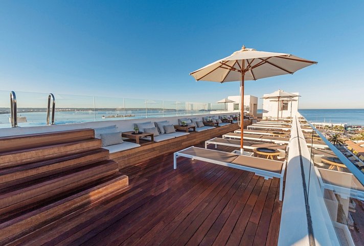 HM Alma Beach