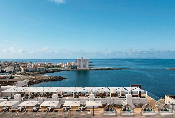 Universal Hotel Romántica