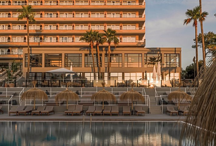 Caramelo Calvia Beach