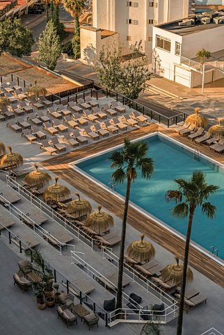 Caramelo Calvia Beach