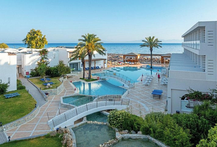 Avra Beach Resort