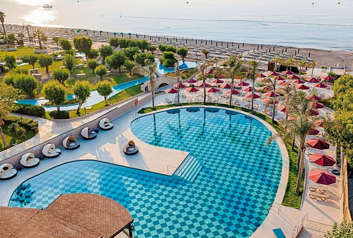 Esperos Palace