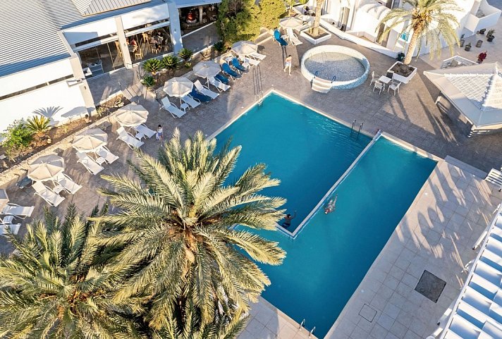 Pefkos Breeze Family Resort & Spa