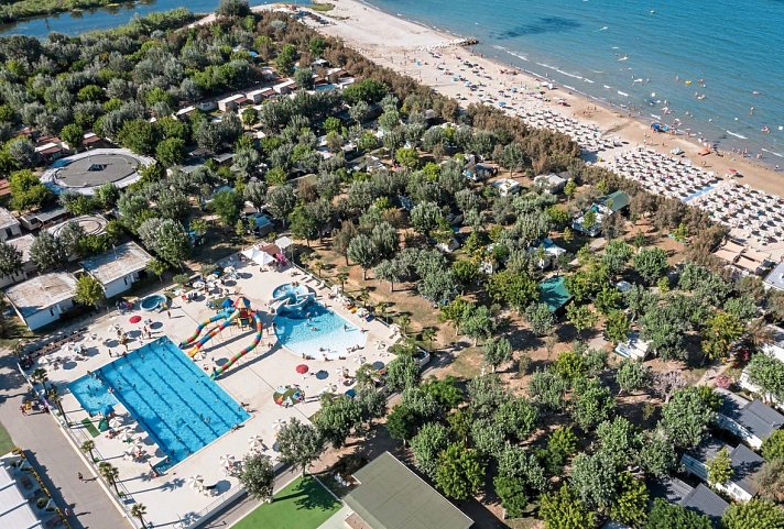 Stork Family Camping Village