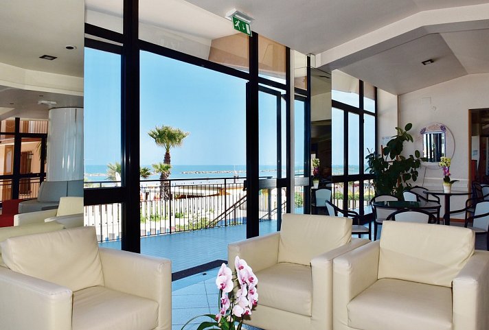 Astoria Beach Hotel