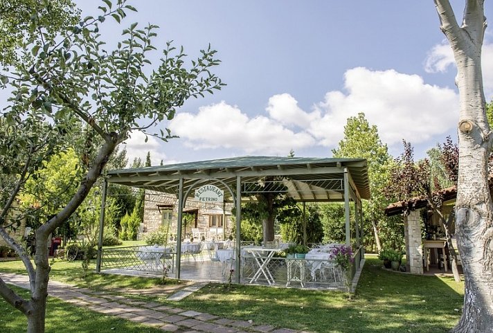 Petrino Eco Village
