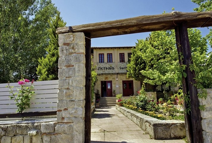 Petrino Eco Village