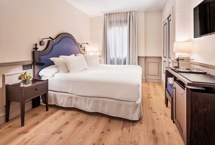 H10 Corregidor Boutique Hotel