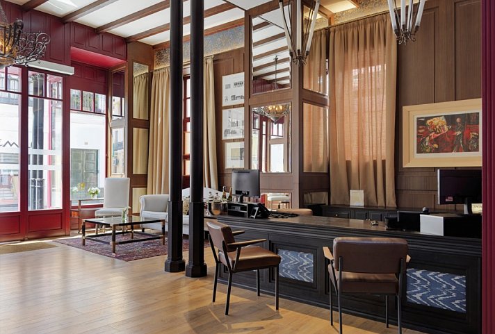 H10 Corregidor Boutique Hotel