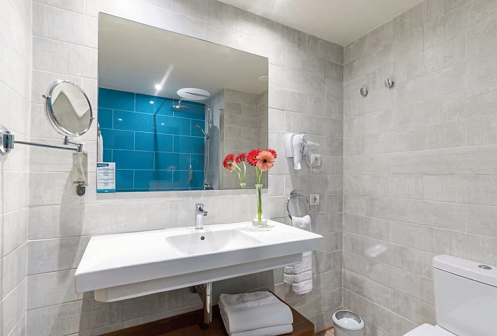 HOVIMA La Pinta Beachfront Family Hotel