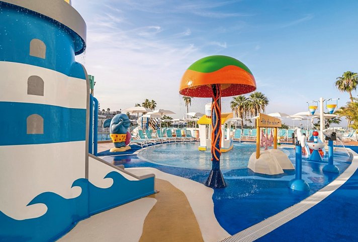 HOVIMA La Pinta Beachfront Family Hotel