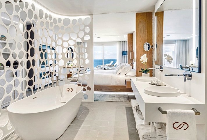 Royal Hideaway Corales Beach & Suites