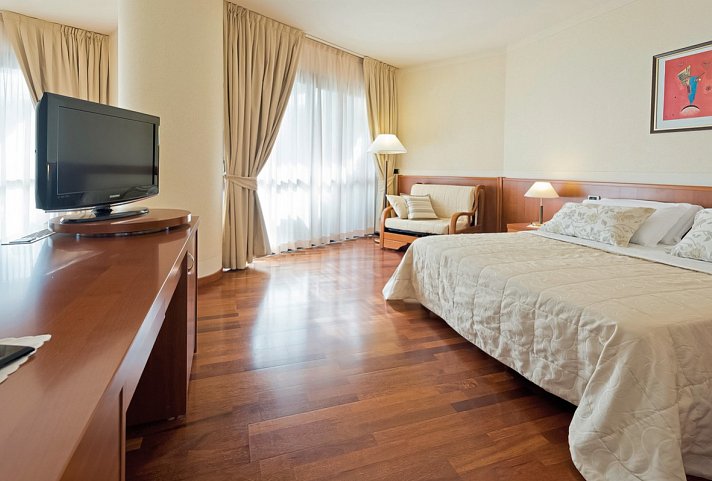 Savoy Beach Hotel & Thermal SPA - Wohnbeispiel Doppelzimmer Deluxe (Zimmercodierung DBN)