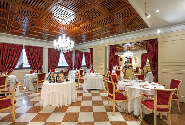 Savoy Beach Hotel & Thermal SPA