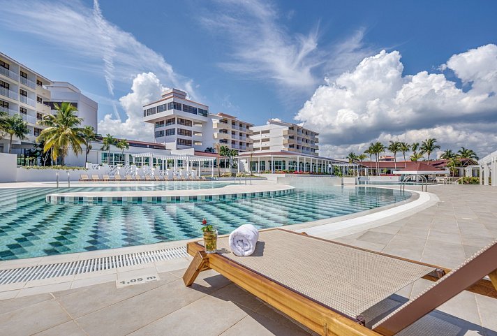 Sol Caribe Beach