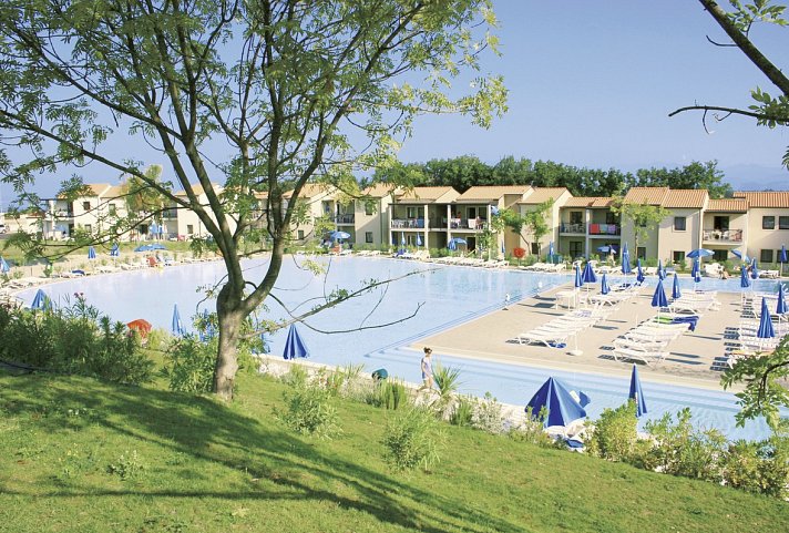 Belvedere Village