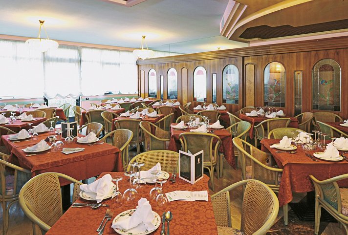 Park Hotel Oasi