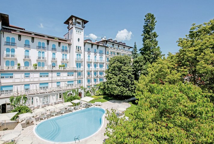Hotel Savoy Palace