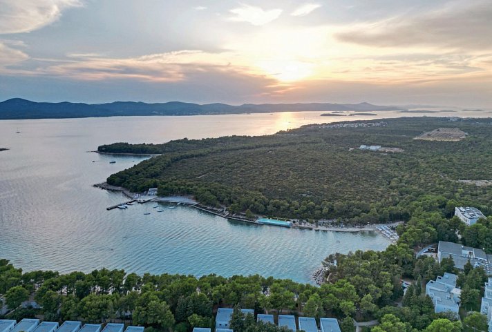Crvena Luka Resort