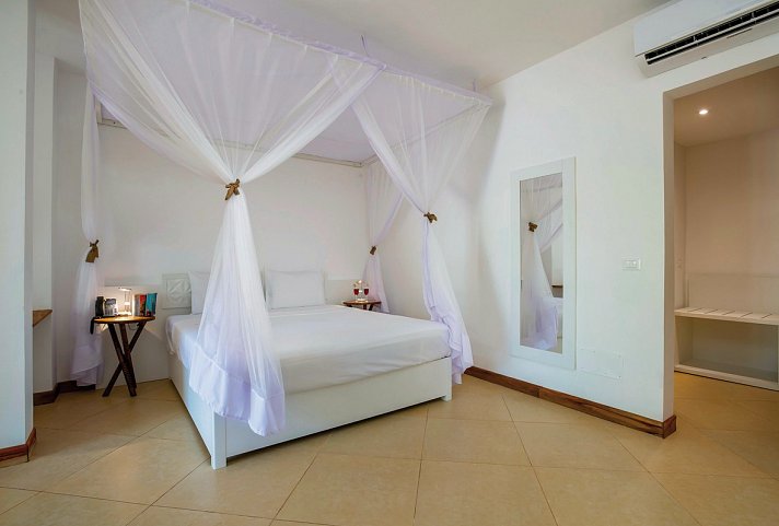 Sandies Baobab Beach Zanzibar