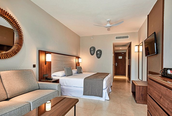 RIU Jambo
