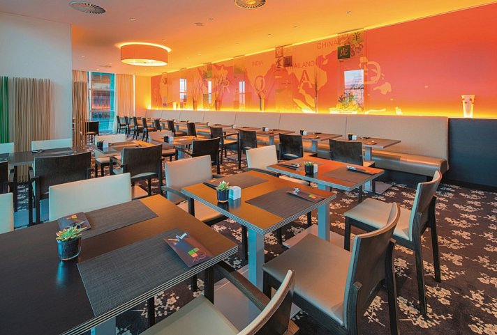 Mövenpick Hotel Amsterdam City Centre