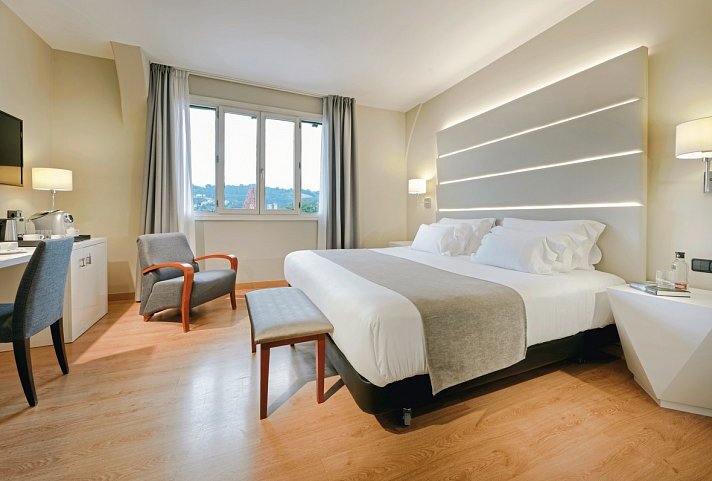 abba Euskalduna hotel - Wohnbeispiel Doppelzimmer Deluxe (Zimmercodierung DD1)
