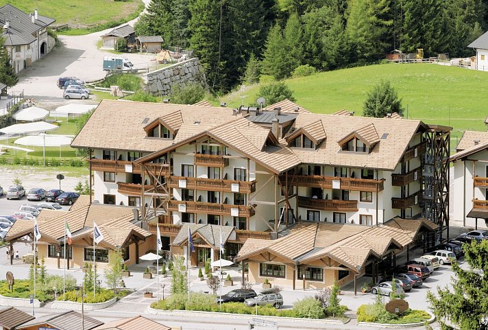 Golf Hotel