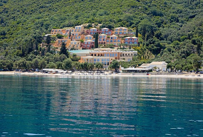 Nido, Mar-Bella Collection