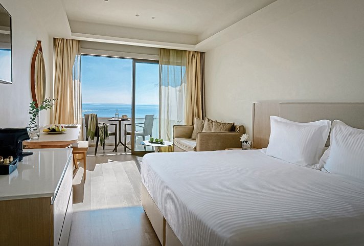 Alion Beach Hotel - Wohnbeispiel Doppelzimmer Meerblick (Zimmercodierung DBM)