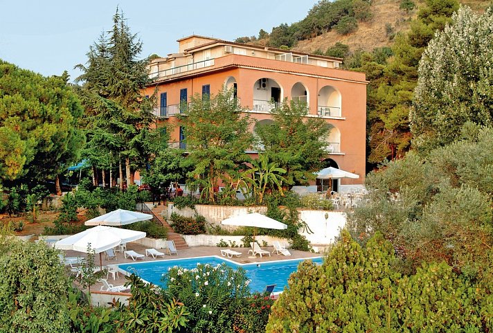Garden Riviera