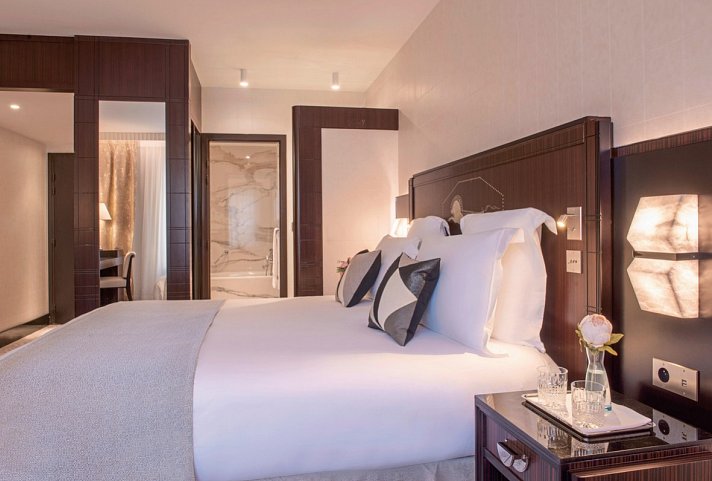 Hotel Du Collectionneur Paris - Wohnbeispiel Doppelzimmer Deluxe (Zimmercodierung DD1)