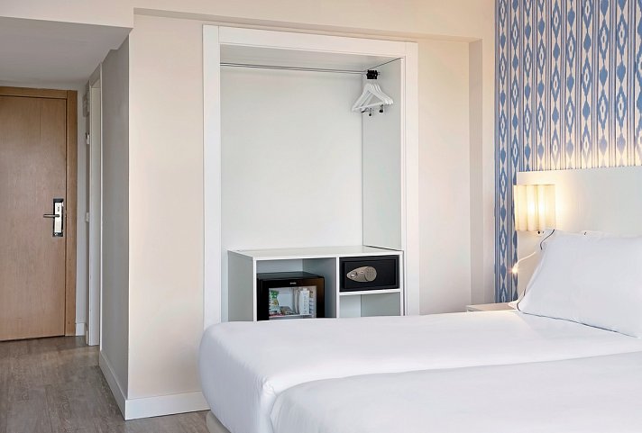 Exe Portals Nous - Wohnbeispiel Doppelzimmer Deluxe (Zimmercodierung DD1)