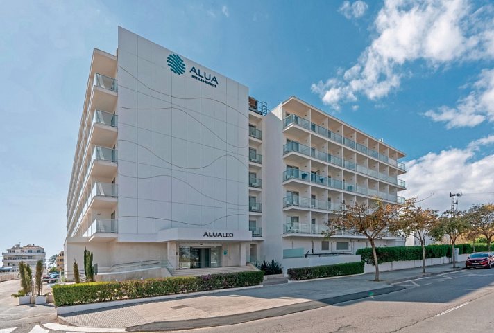 Alua Leo