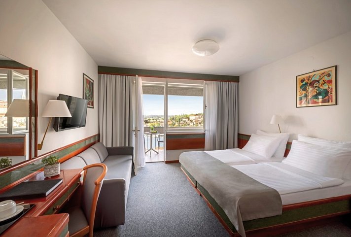 Pineta - Wohnbeispiel Doppelzimmer Premium für 3 Personen (Zimmercodierung DM1)