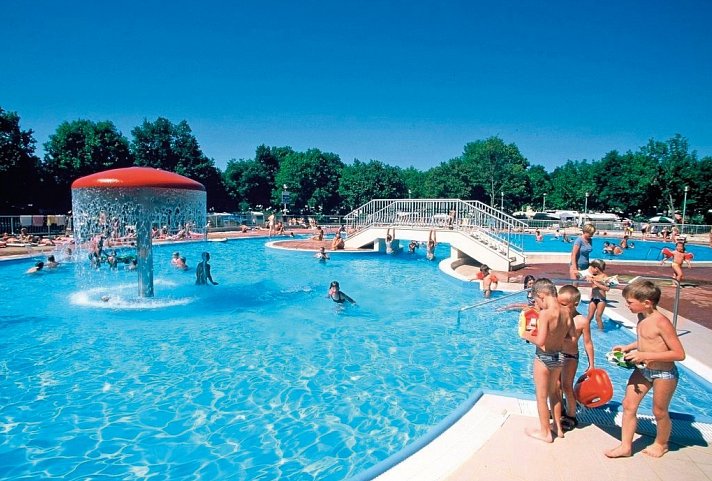 Camping Bijela Uvala (by Happy Camp)