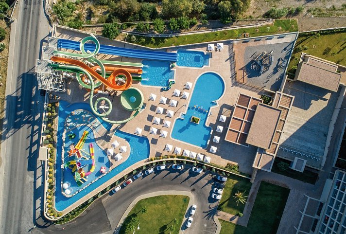 Amada Colossos Resort Elite Collection