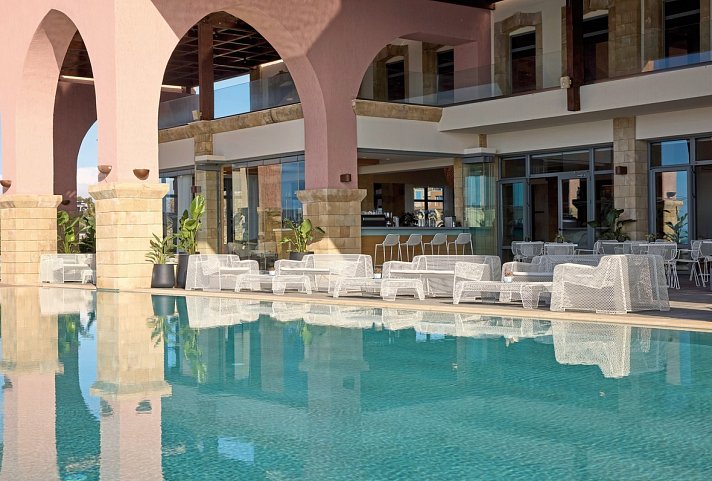 Boutique 5 Hotel & Spa