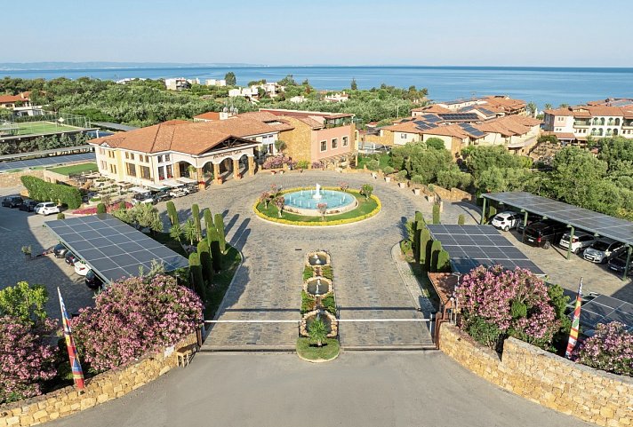 Anthemus Sea Beach Hotel & Spa