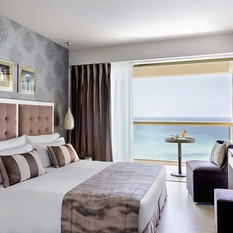 Sani Beach - Wohnbeispiel Doppelzimmer Meerblick (Zimmercodierung D1M)