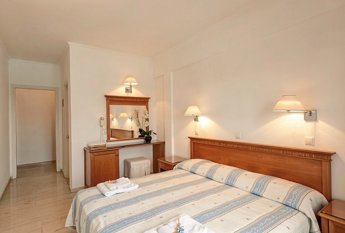 Olympia Beach - Wohnbeispiel Doppelzimmer Meerblick (Zimmercodierung D1M)