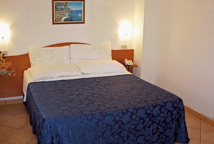 Residence La Taverna - Wohnbeispiel Doppelzimmer (Zimmercodierung DB1)