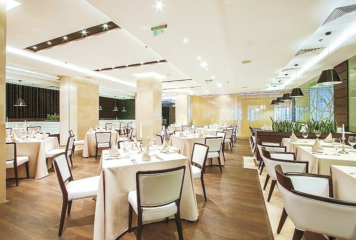 International Hotel Casino & Tower Suites