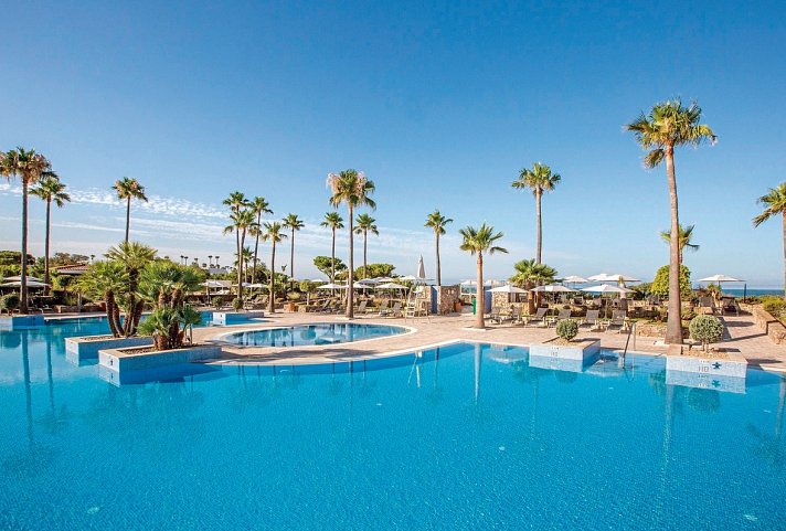 Hipotels Barrosa Palace