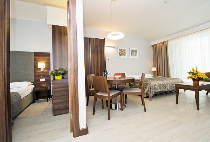 Zaton Holiday Resort - 4* Apartments