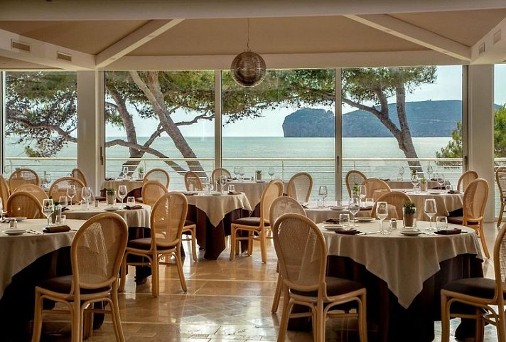 El Faro Hotel