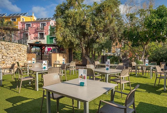 Occidental Pueblo Acantilado